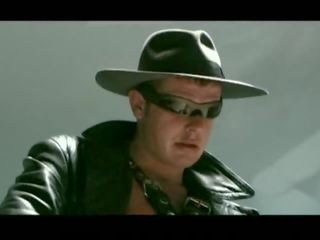 Gangster अडल्ट क्लिप वीडियो
