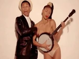 Rotkehlchen thicke - blurred lines ft. t.i. pharrell nackt mov